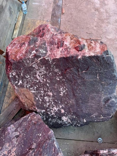 Камни для ландшафтного дизайна красно-фиолетовые 10-60 килограмм купить в Республике Татарстан