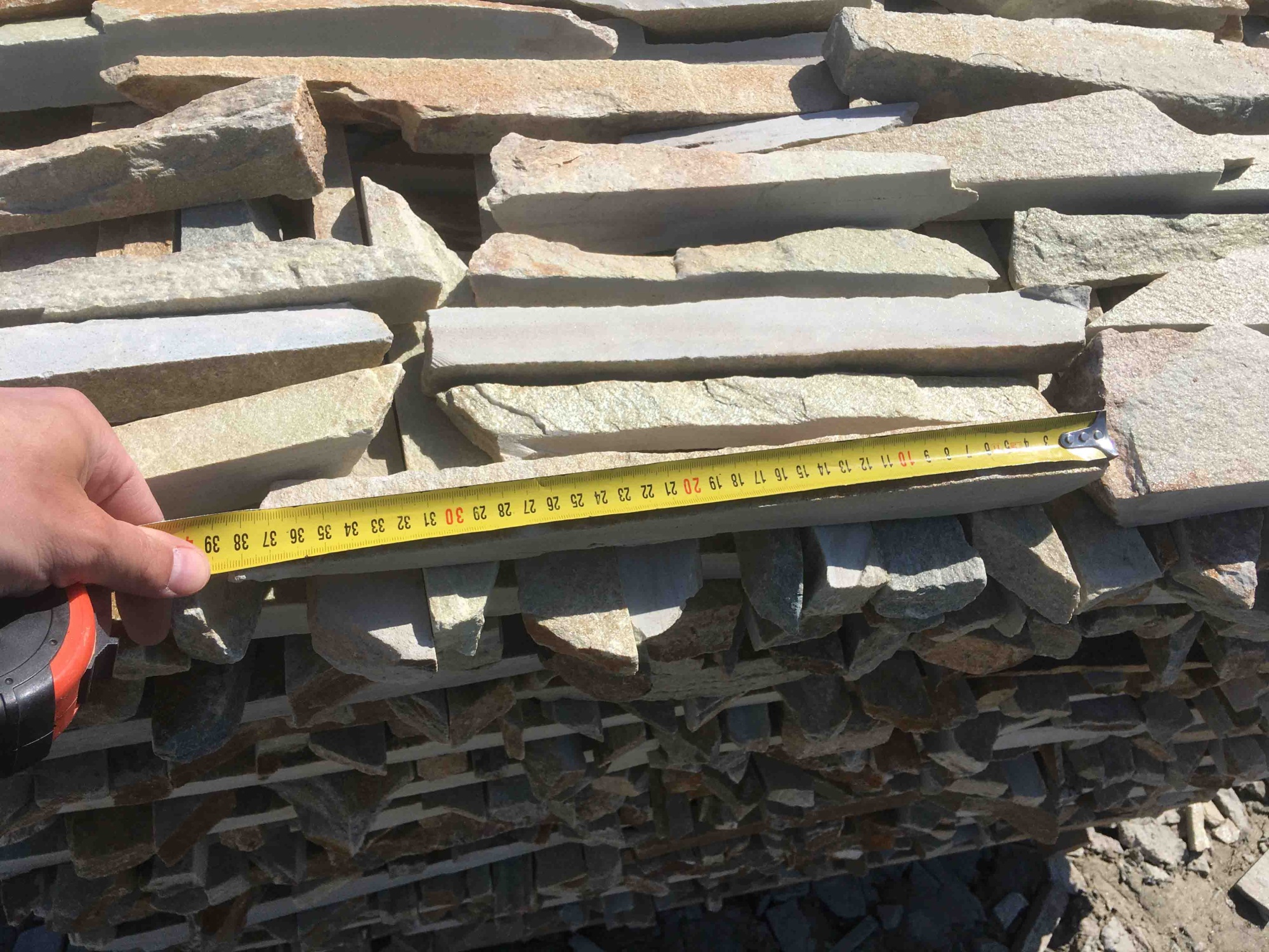 Горбушка златолит золотистый для облицовки купить в Республике Татарстан