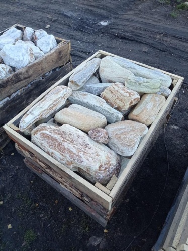 Златолит жёлтый, жёлто-зелёный глыбки и валуны для ланшафтного дизайна купить в Республике Татарстан