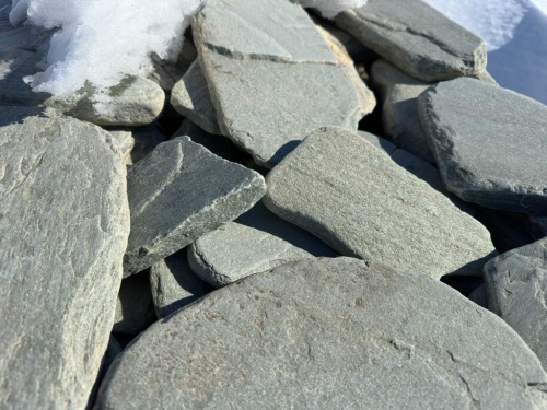 Плитняк златолит зелёный галтованный для цоколя купить в Республике Татарстан