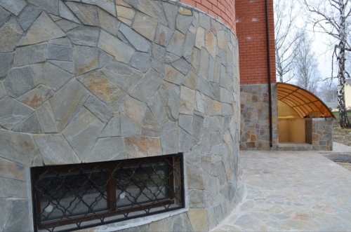 Плитняк златолит Уральский для цоколя, отмостки купить в Республике Татарстан